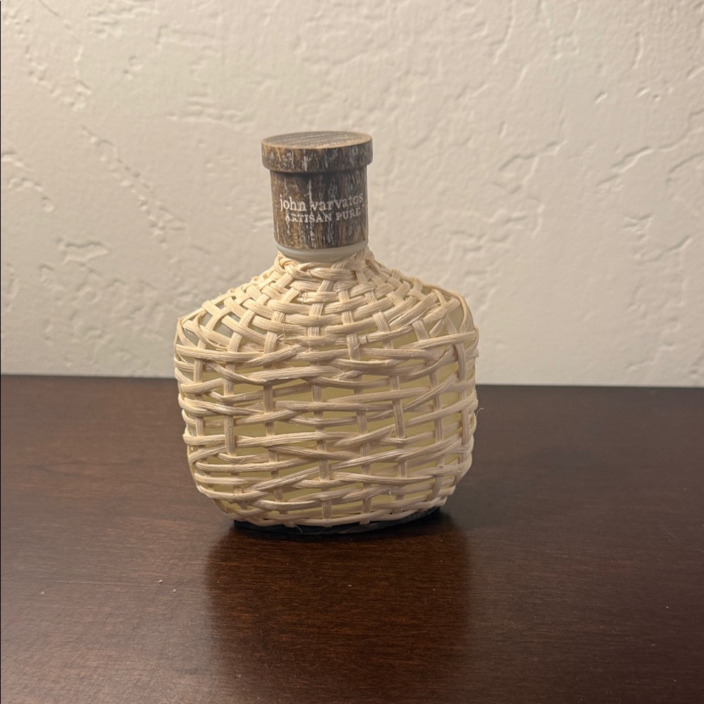 John Varvatos Woven Cream Bottle